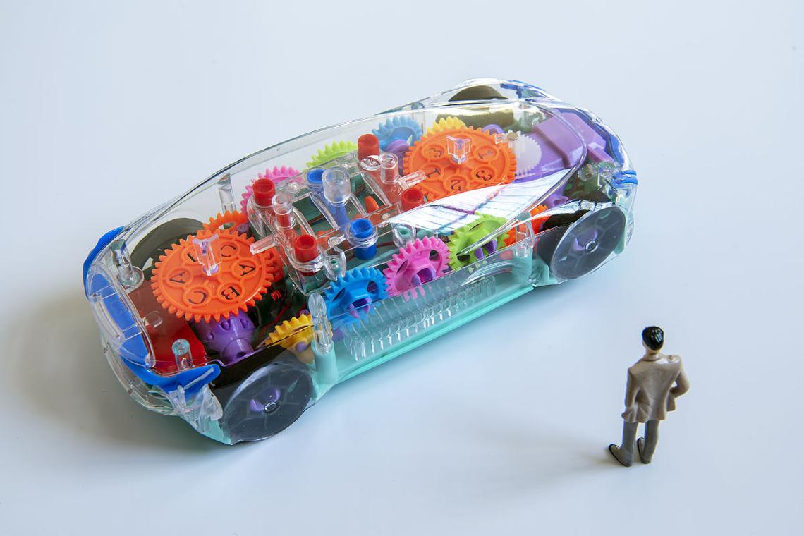 創(chuàng)新驅(qū)動(dòng)，玩趣無(wú)限 從回力小車到家電疏通的跨界技術(shù)探索